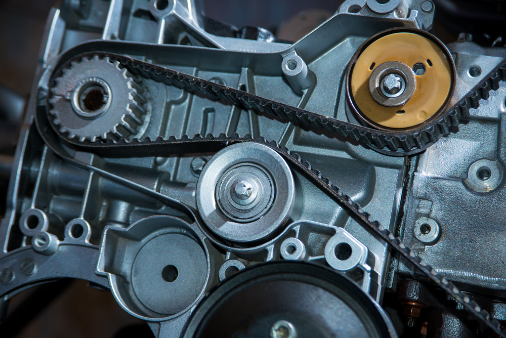 What's the Difference Between Serpentine & Timing Belts? What's the Difference Between Serpentine & Timing Belts?