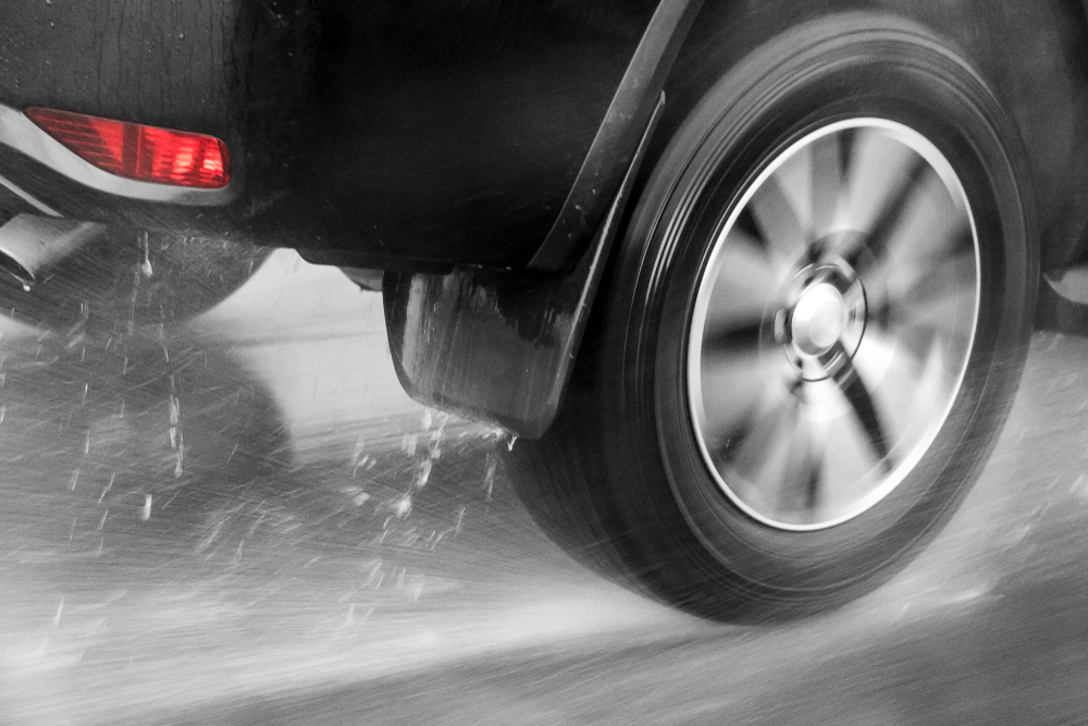 What is Hydroplaning & How Do You Prevent It? What is Hydroplaning & How Do You Prevent It?