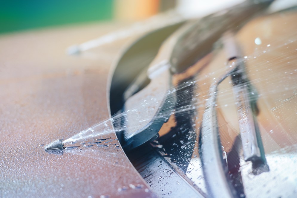 How To Choose The Best Windshield Wiper Fluid for Your Car How To Choose The Best Windshield Wiper Fluid for Your Car